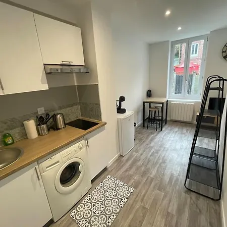 Petunia - - Proche Centre Avec Jardin *